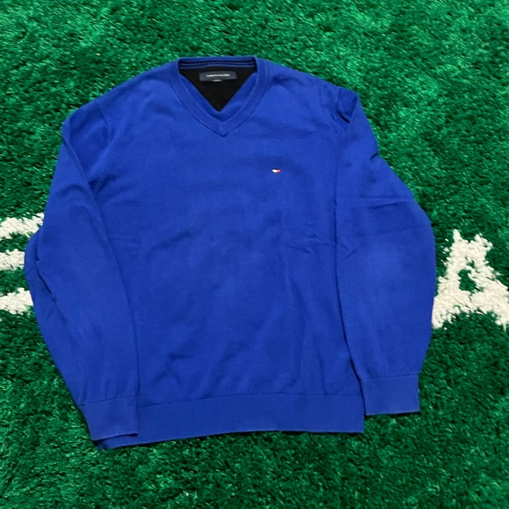 Vintage blue Tommy Hilfiger sweater 
Size-L